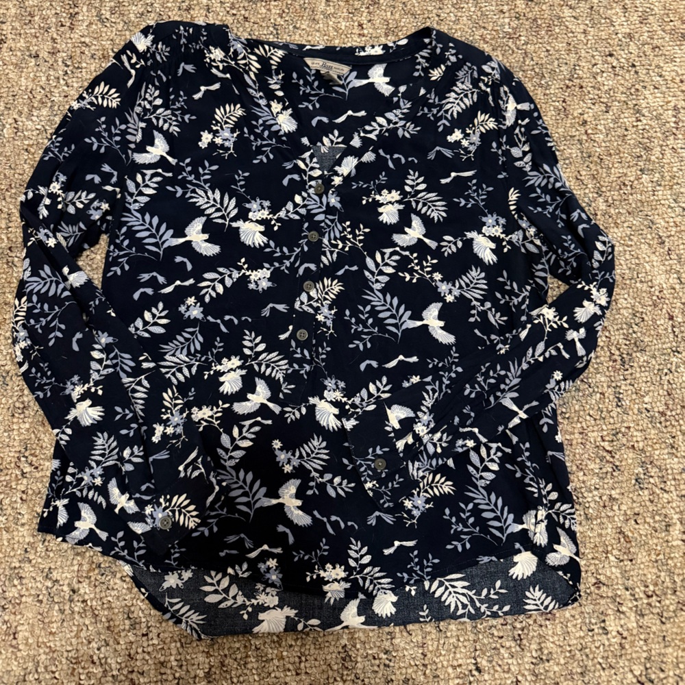 Bass Navy and White Bird Pattern Blouse
